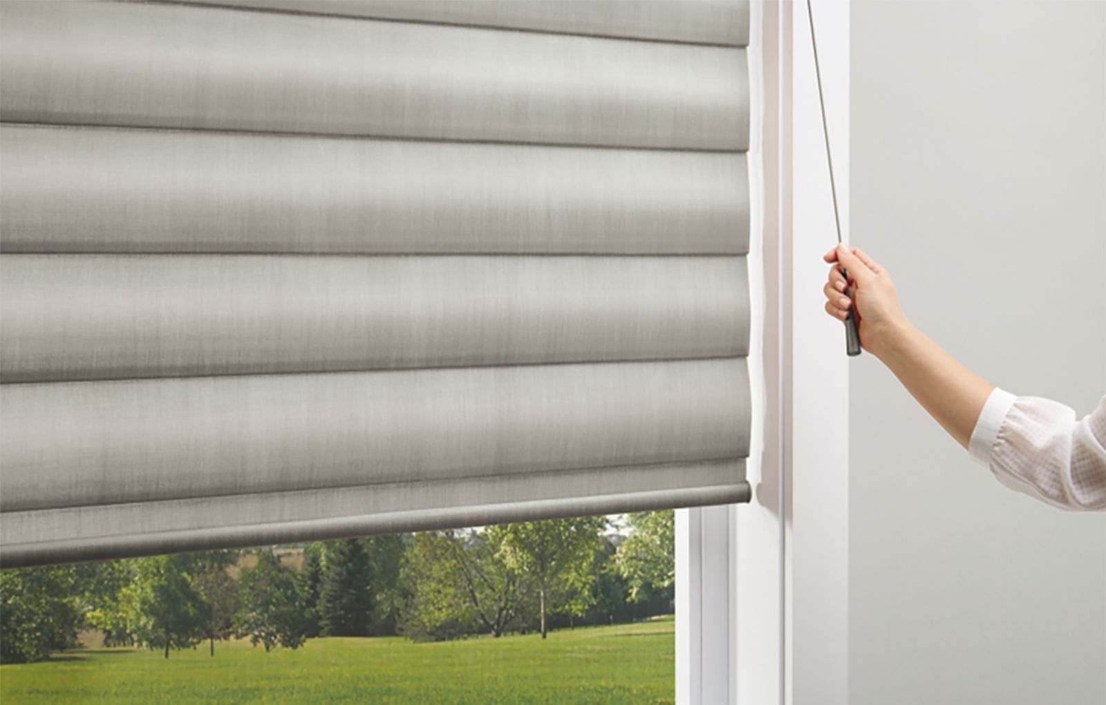 Ultraglide® system with Pirouette® shades